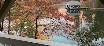 Waterfront Home: Great View + Quiet Cove Swimming -