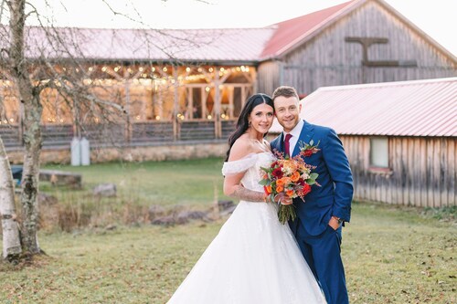 Pysy kauniisti kunnostetussa mökissä tällä historiallisella 52 hehtaarin luonnonmukaisella maatilalla