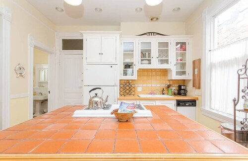 iKlektik House Chicago