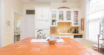 iKlektik House Chicago