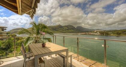 PRIVATE Ocean Front Cottage Over Looking Beautiful Kalapaki Bay