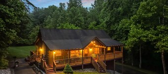 Amazing & beautiful with huge yard for kids to play with outdoor games, fire pit