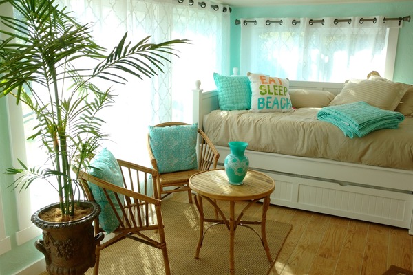 9 dormitorios, tabla de planchar con plancha, ropa de cama