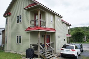 Exterior - Davis, WV 2BR full kitchen NR Stumptown Ales (Davis)