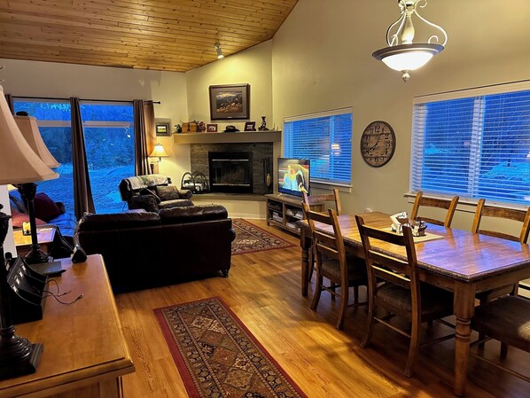 Smart TV, fireplace, video games, DVD player