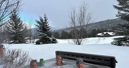 La meilleure affaire!! 3BR / 3BA - Confortable et spacieux - Wifi et bain Ă remous!