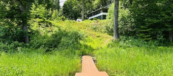 Lakefront Cottage on the south shore of Lake Memphremagog