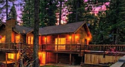 Trailside Cabin | Hot Tub, Bocce & Fire Pit