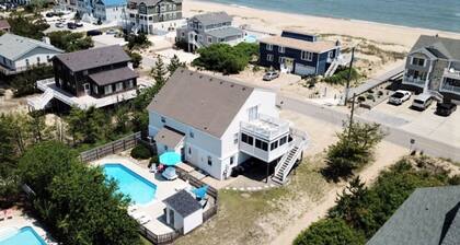 Just steps to the beach! Great ocean views! 8bdrm, 6bath private pool!