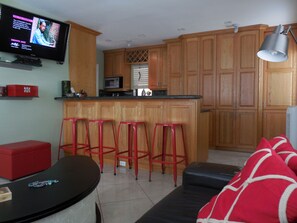 Smart TV, DVD player, books