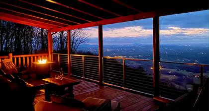 Large, Stunning Cabin with Breathtaking View of Piedmont, Pilot Mountain