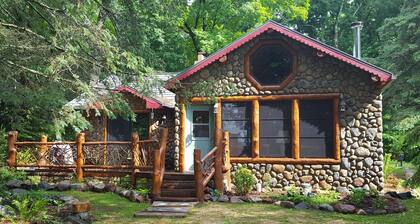 On a 3200 acre lake with 400 ft of frontage. Great fishing kayaking boating fun