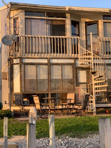 Lake Erie Condo at Green Cove Resort & Wild Wings Marina