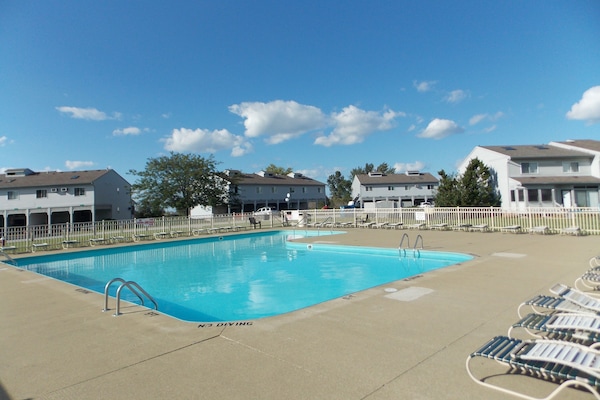 Pool area