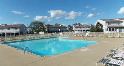 Lake Erie Condo at Green Cove Resort & Wild Wings Marina