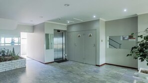 Interior - DA GAMA 202 (Cape Town)