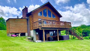 Exterior - Majestic Vista Mountainside Cabin in Dalton, NH - by Bretton Woods Vacations (Whitefield)
