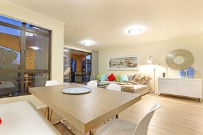 Apartment (2 Bedrooms) | Interior - Capri 101 (Cape Town)
