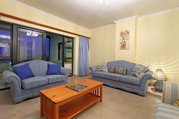 شقة (3 Bedrooms) | المنشأة من الداخل