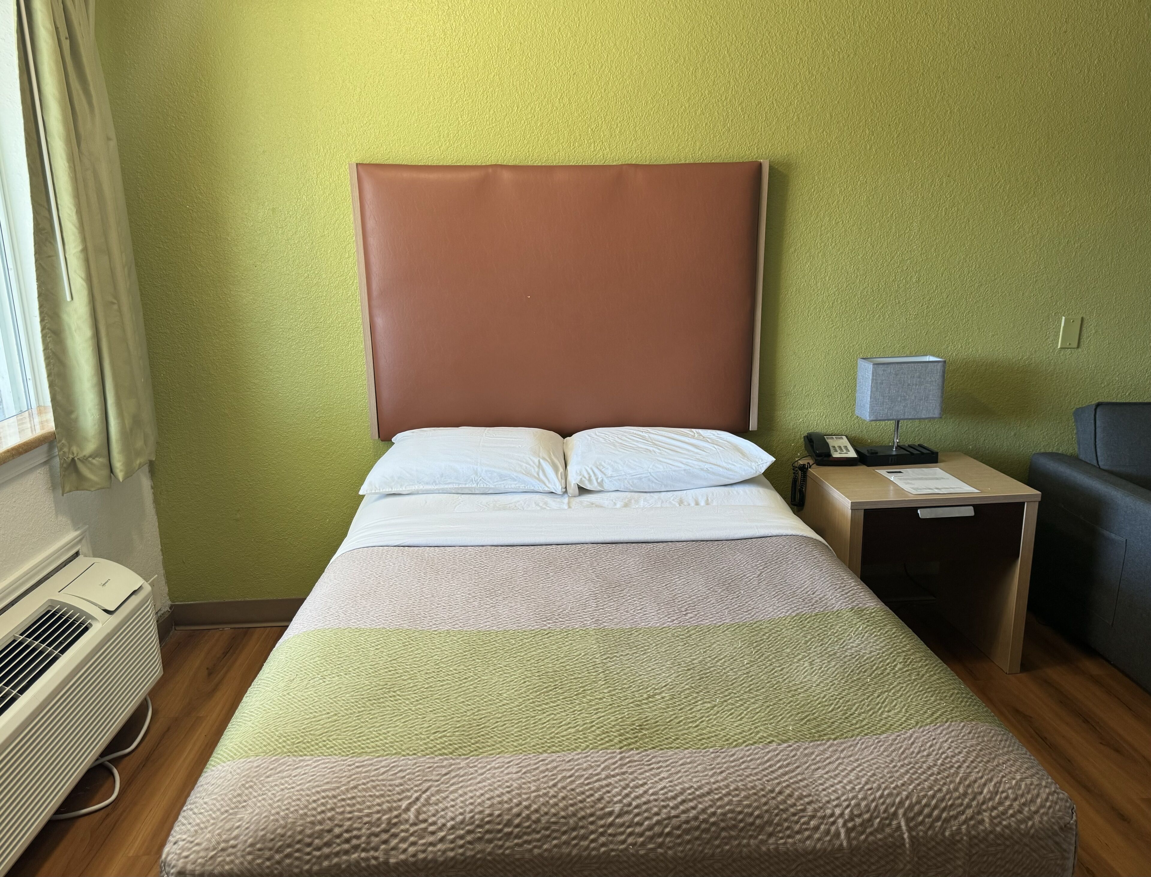 standard room, 1 double bed, non smoking, kitchenette | free wifi, bed sheets