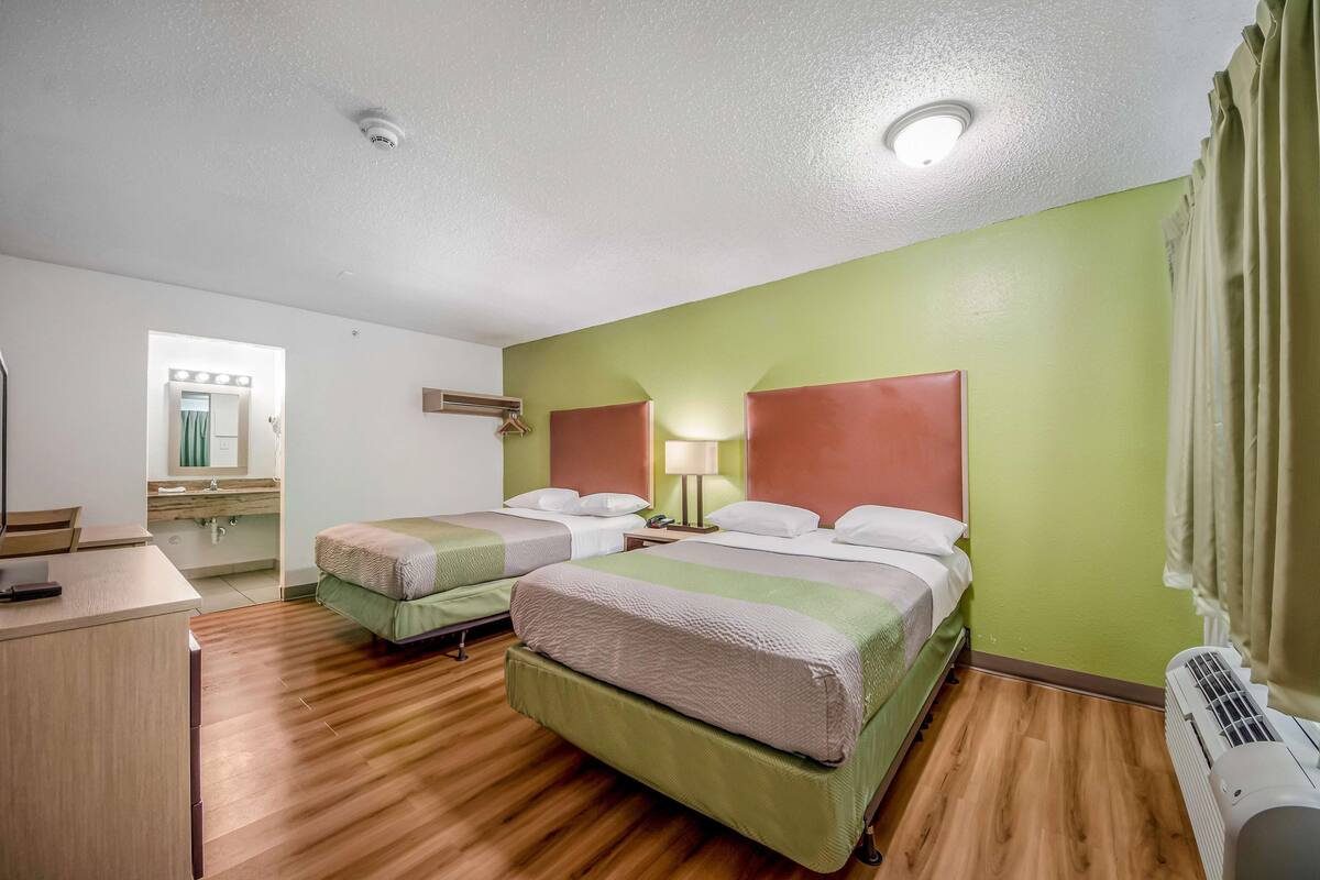 standard room, 2 double beds, non smoking, kitchenette | free wifi, bed sheets