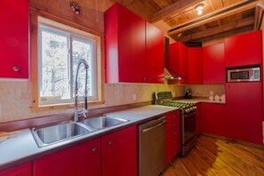 Chalet, Mehrere Betten (La tasserie) | Individuell dekoriert, individuell eingerichtet, schallisolierte Zimmer