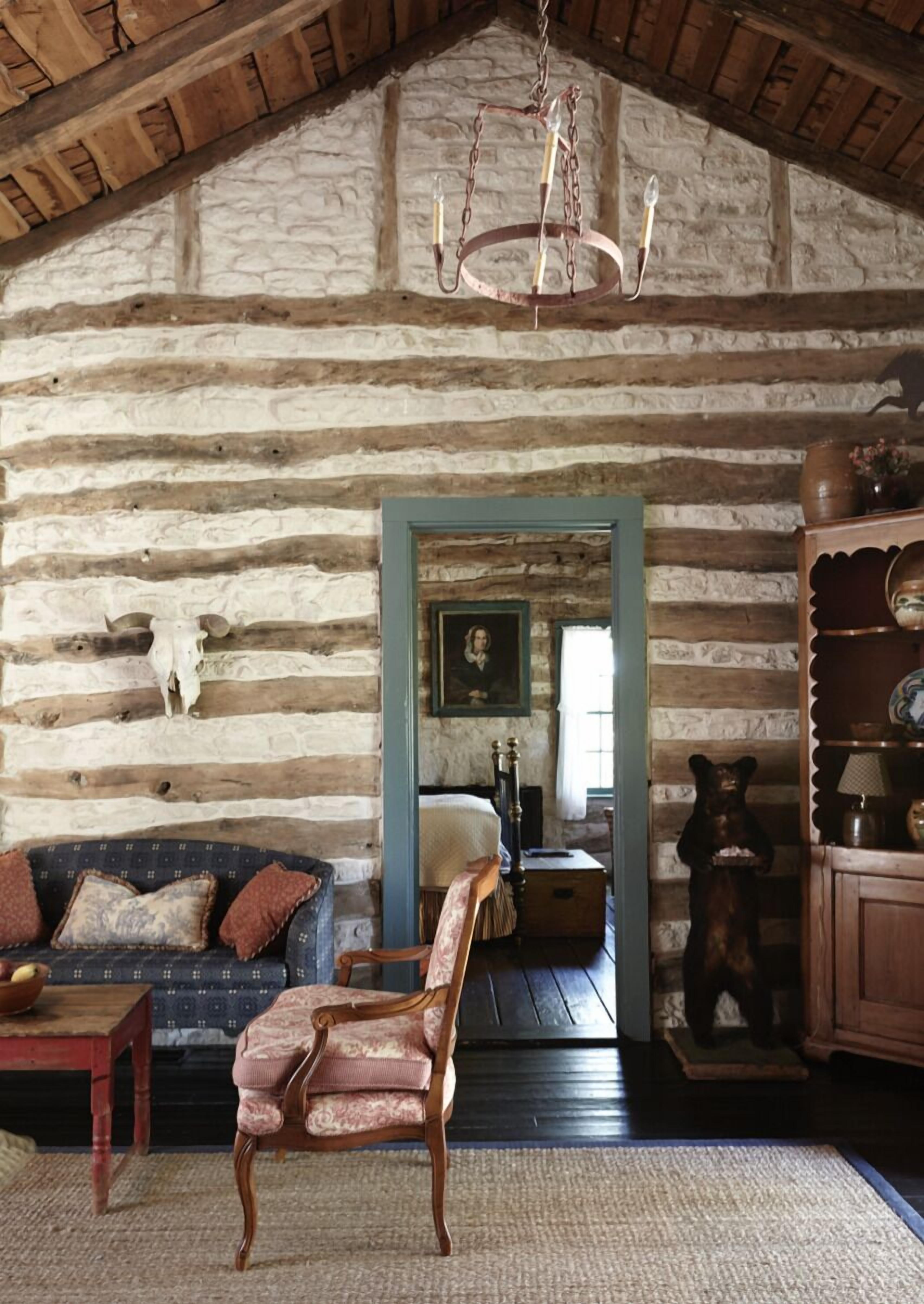 The Pioneer Log Cabin | Living area