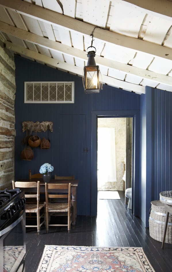 The Pioneer Log Cabin | Premium bedding, bed sheets