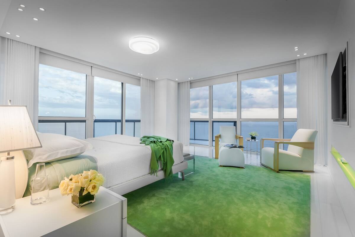 Penthouse de lujo, 3 habitaciones, vista al océano, frente al mar | Ropa de cama de alta calidad y caja de seguridad en la habitación