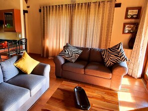 Häämatkamökki | Oleskelualue | Televisio