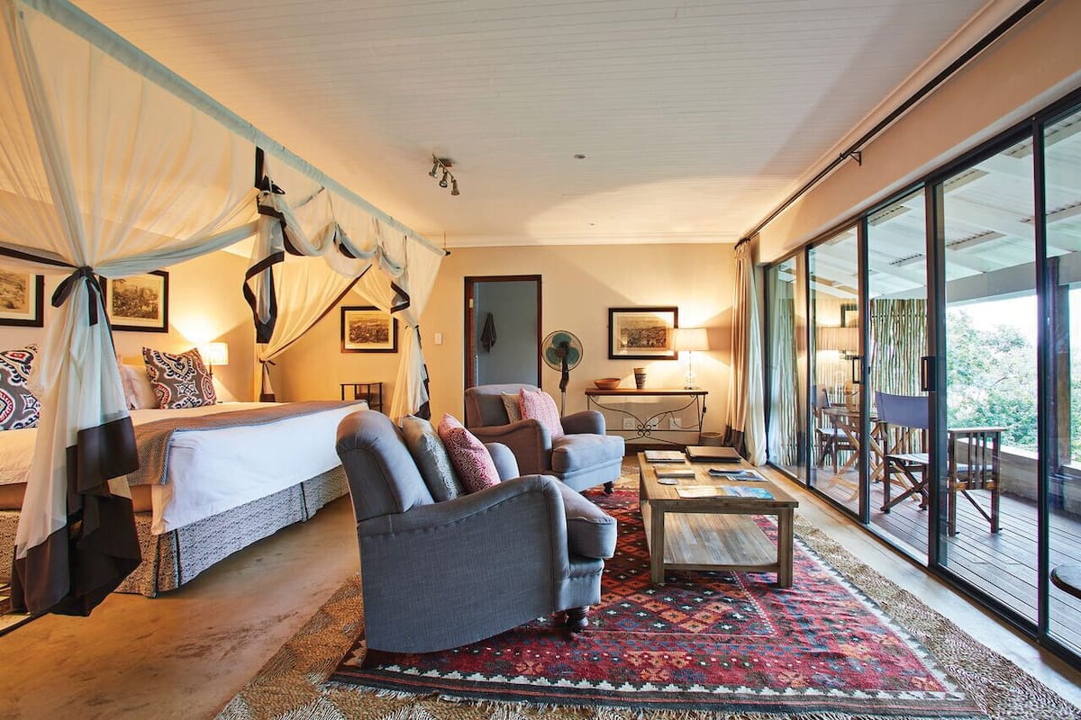 Lodge Luxury Room