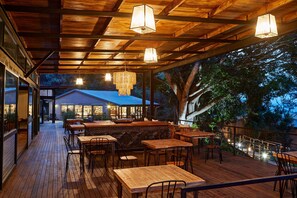 Lodge Luxury Room | Terrace/patio
