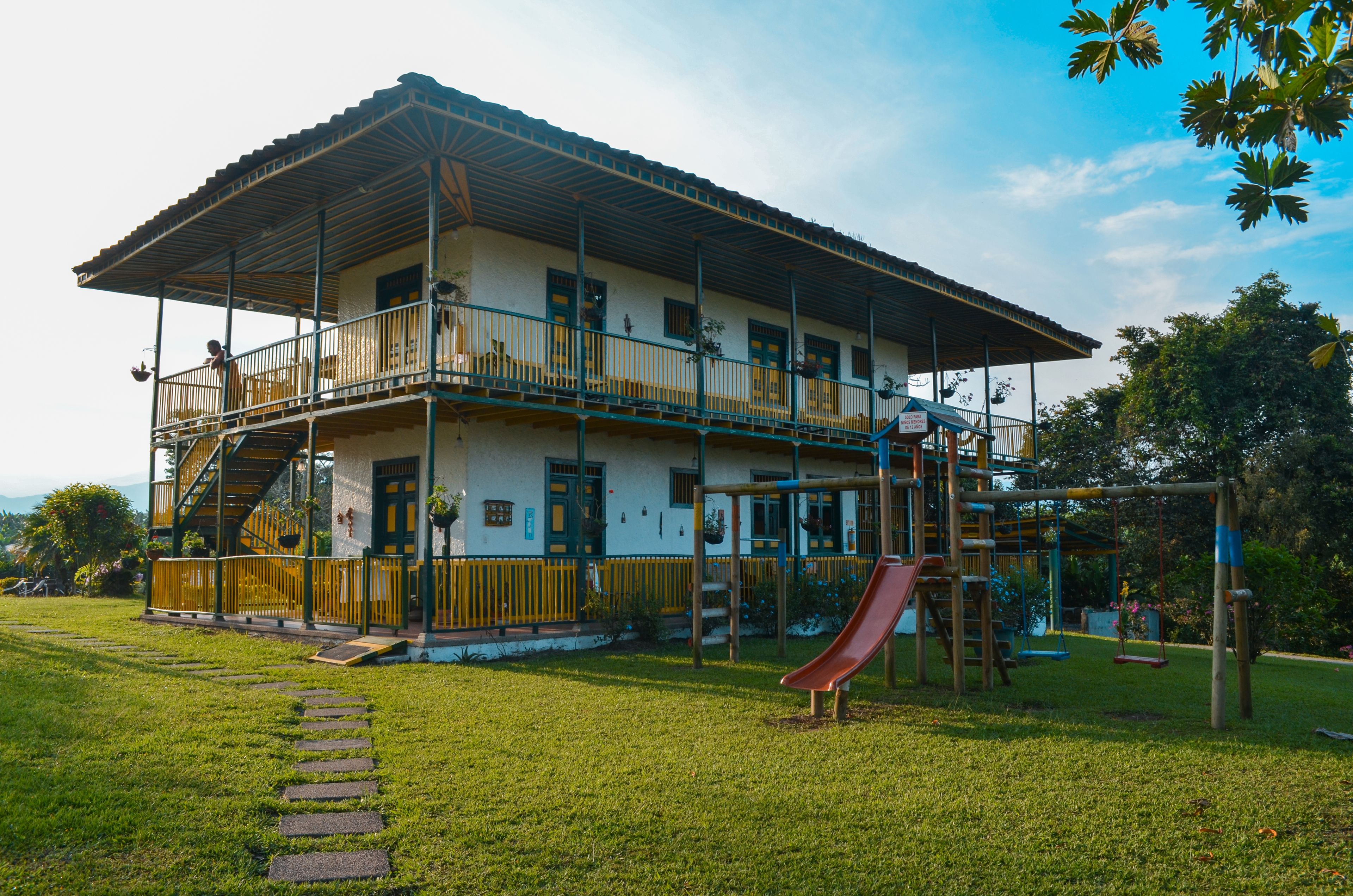 Konaklama yerinin ön cephesi