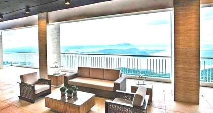 HomeStay at Wind Residences