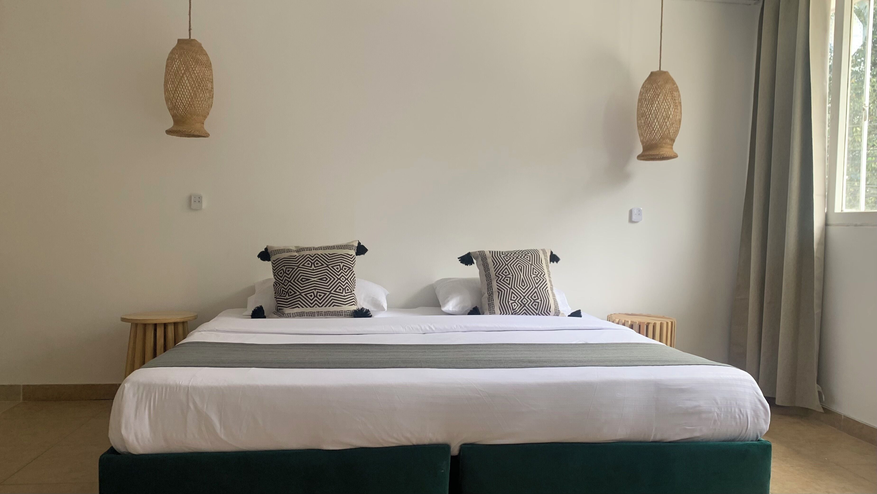 single room | bed sheets