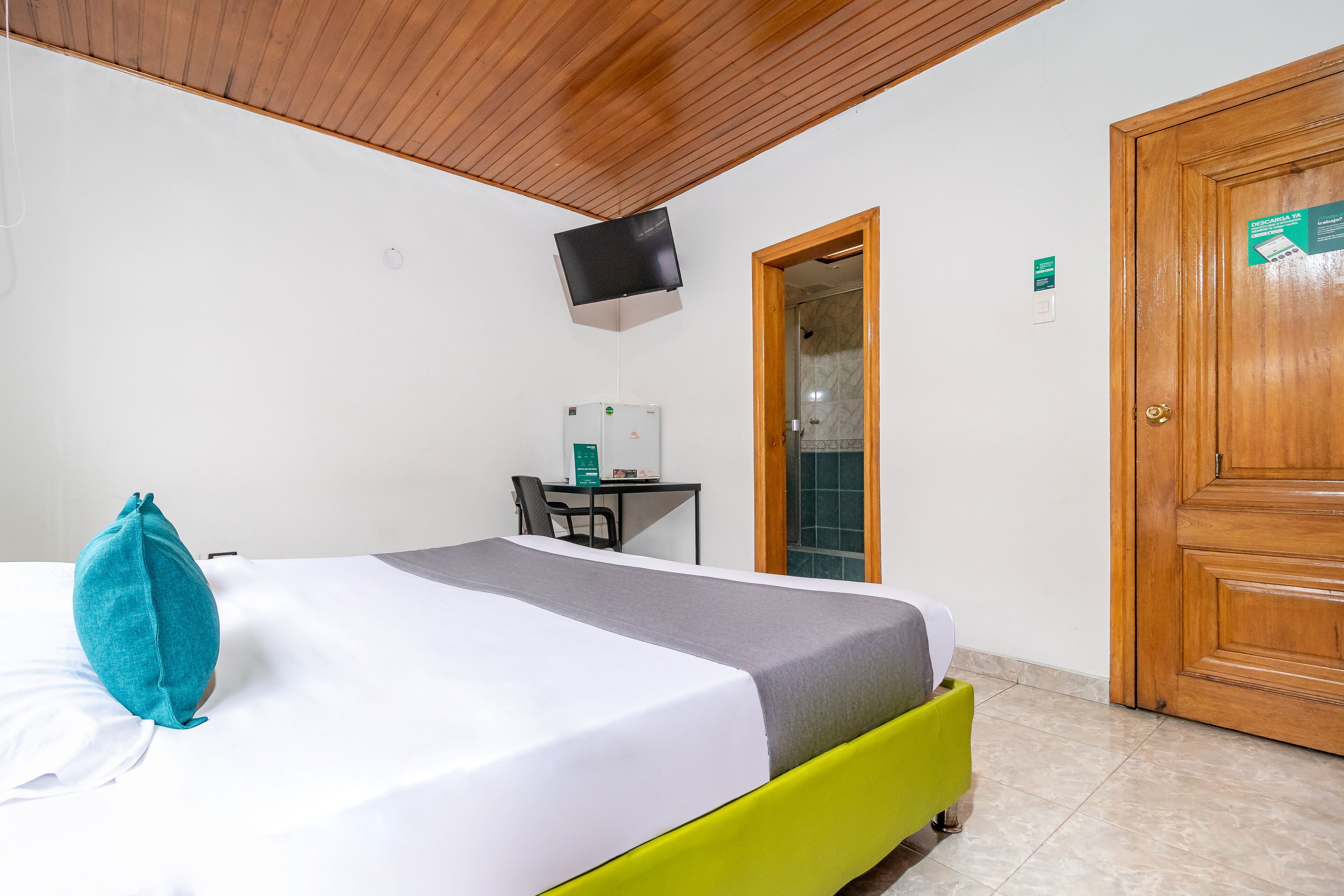 double room | bed sheets