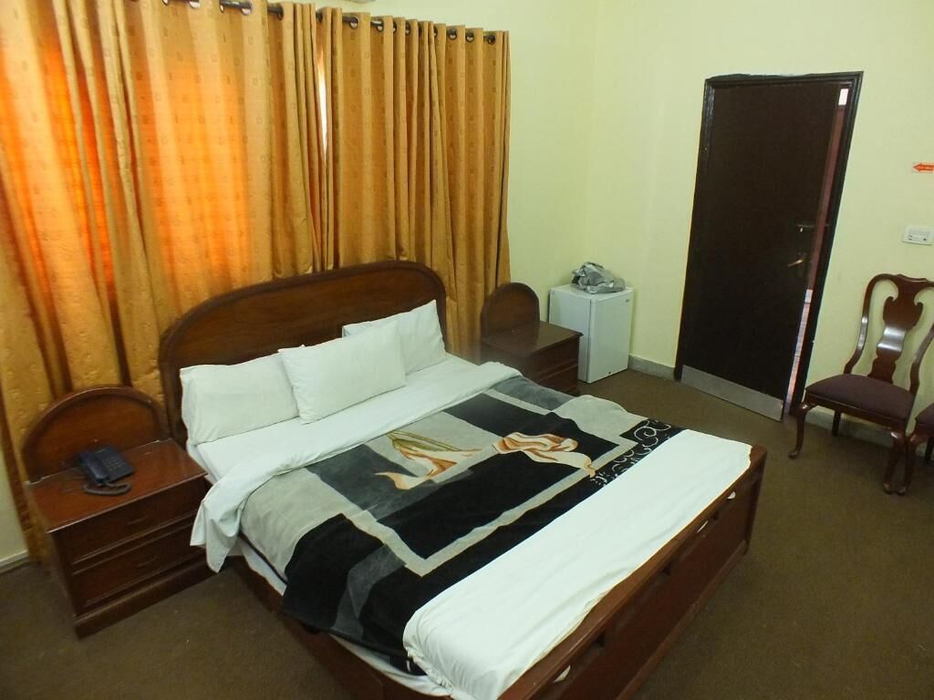 Economy Double Room, 1 Double Bed | Desk, rollaway beds, free WiFi