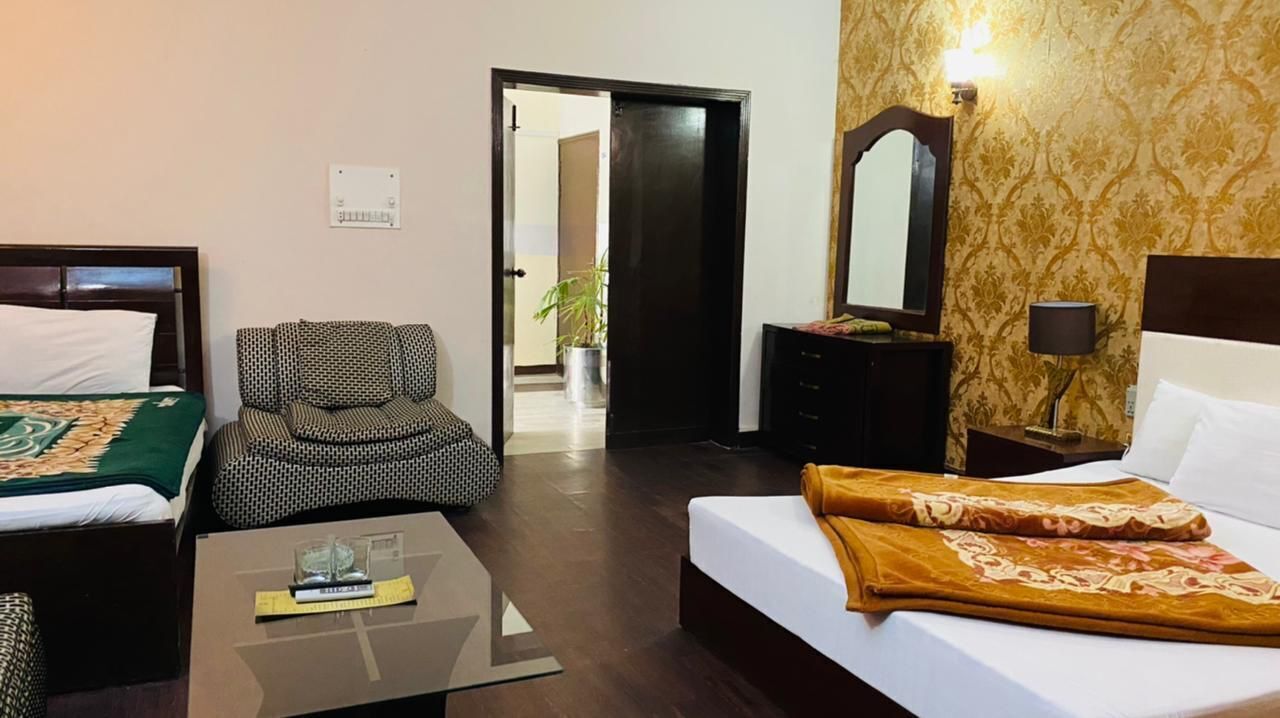 Comfort Triple Room | Desk, rollaway beds, free WiFi