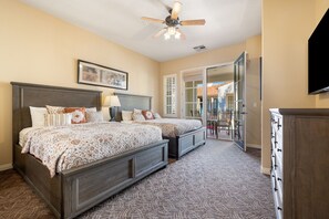 3 chambres, fer et planche à repasser, Wi-Fi, draps fournis