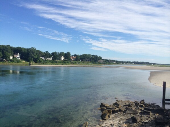 Beach nearby, sun-loungers