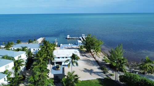 Henkeäsalpaavat näkymät merelle paratiisi lomat