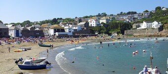 Komfortables & gerĂ€umiges KĂŒstengrundstĂŒck, 5 Gehminuten zum Strand / Ausstattung