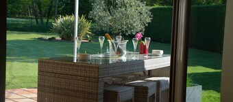 VILLA MED VARME BASSENG