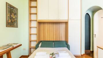 1 chambre, fer et planche Ă repasser, Wi-Fi, draps fournis