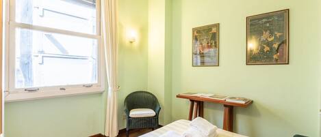 1 soverom, strykejern/-brett, wi-fi og sengetøy