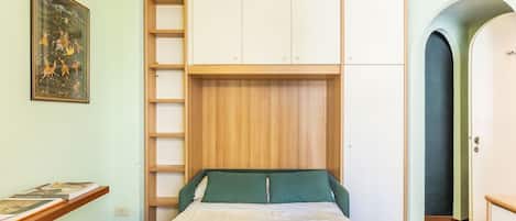1 chambre, fer et planche Ă repasser, Wi-Fi, draps fournis