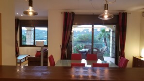 Interior - Villa Grazioza in Costa Brava, private pool, sea and mountain views. (Calonge)