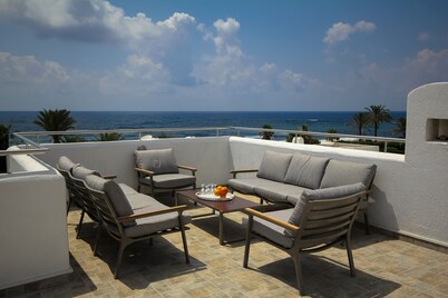 NEW! Luxury 8 bed villa with magnificent roof terrace, 100m from the sea.