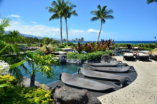 DIRECT OCEAN FRONT/GROUND FLR, PANORAMIC DRS, 2 BED/2 BATH EN SUITES, DISCOUNTS