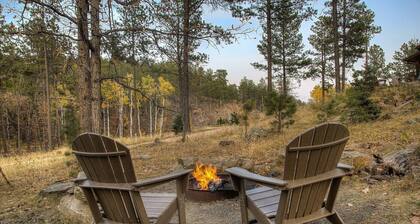 Spectacular setting, amenities, and centrally located to Mt. Rushmore and Custer State Park, and hiking. WiFi. Excellent cell service (Verizon & ATT). Private campfire and fireplace. Off-season discounts. No extra fees.